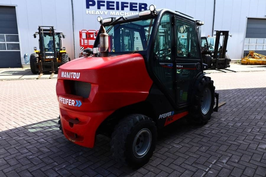 Manitou MC25-4 Valid Inspection, *Guarantee, Diesel, 4x4 D  - Rough terrain forklift: picture 2 Manitou MC25-4 Valid Inspection, *Guarantee, Diesel, 4x4 D  - Rough terrain forklift: picture 2