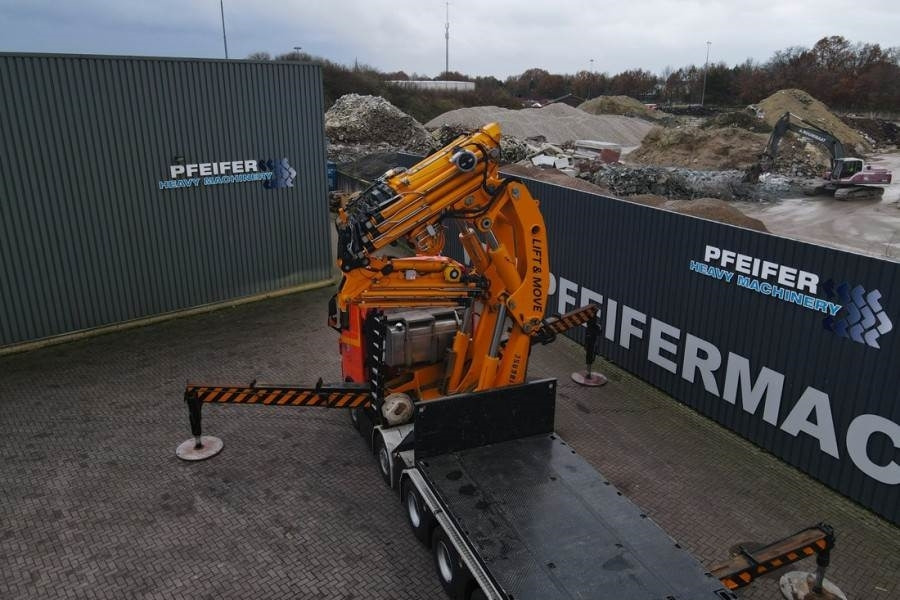 All terrain crane Volvo FH12 With Cormach 135tm Crane Volvo FH12 10x4 With: picture 17
