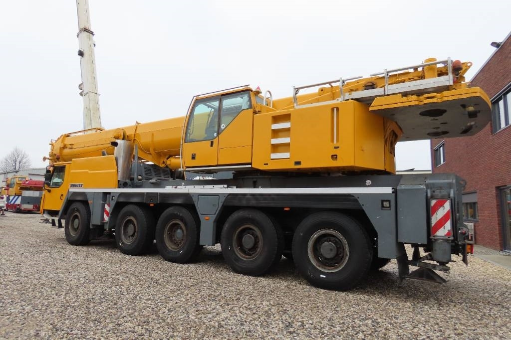 Liebherr LTM 1130-5.1 - All terrain crane: picture 4 Liebherr LTM 1130-5.1 - All terrain crane: picture 4