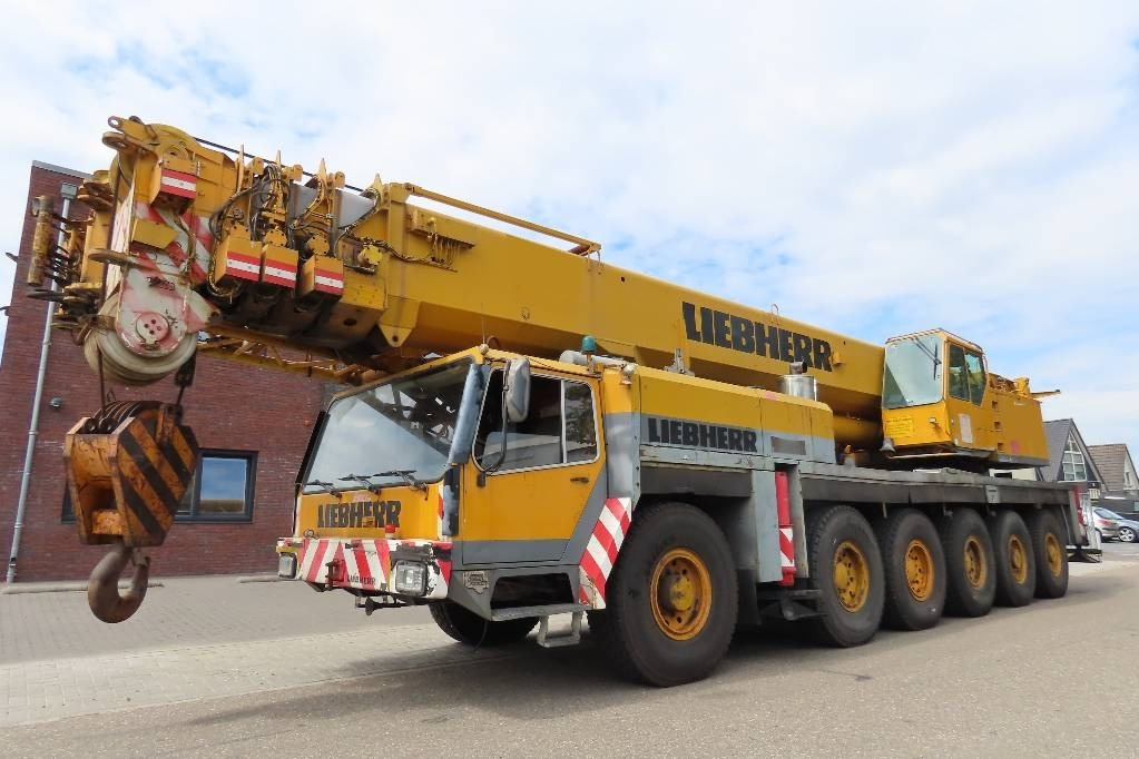 Liebherr LTM 1160/1  - All terrain crane: picture 1 Liebherr LTM 1160/1  - All terrain crane: picture 1
