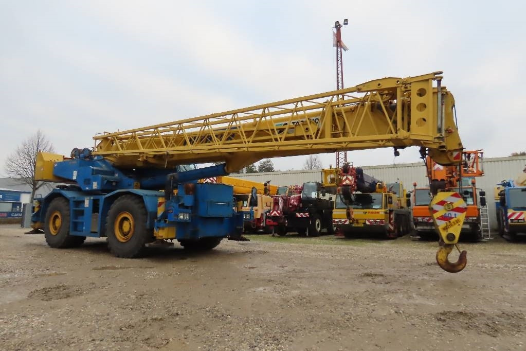 Tadano GR 700 EX - Mobile crane: picture 2 Tadano GR 700 EX - Mobile crane: picture 2
