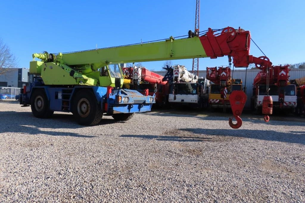 Tadano TR 250 E - Mobile crane: picture 1 Tadano TR 250 E - Mobile crane: picture 1
