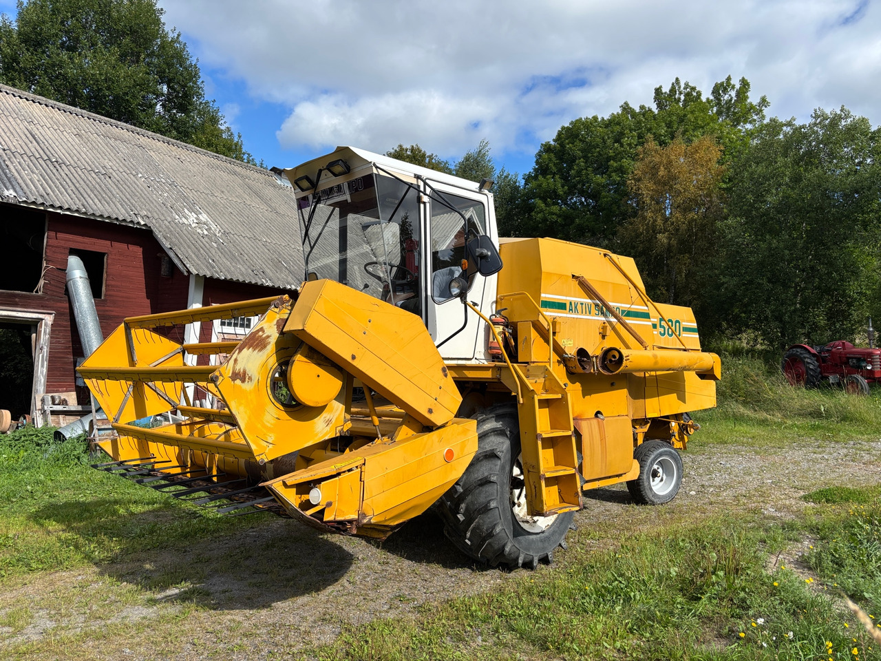 Aktiv Sampo 580 - Combine harvester: picture 1 Aktiv Sampo 580 - Combine harvester: picture 1