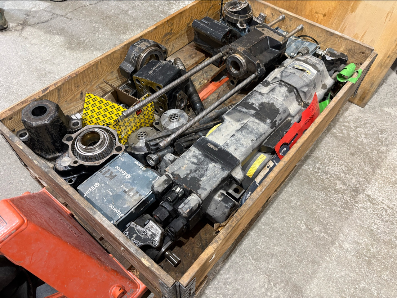 Atlas Copco COP 4038 - Construction equipment: picture 1 Atlas Copco COP 4038 - Construction equipment: picture 1