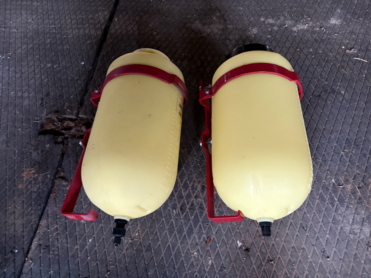 Hardi - Attachment for Agricultural machinery: picture 1 Hardi - Attachment for Agricultural machinery: picture 1