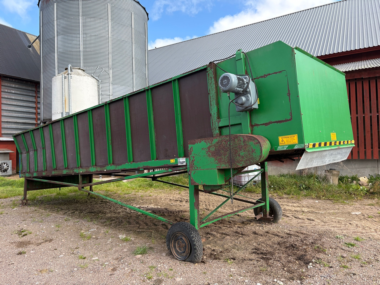 Huma 8M - Attachment for Agricultural machinery: picture 1 Huma 8M - Attachment for Agricultural machinery: picture 1