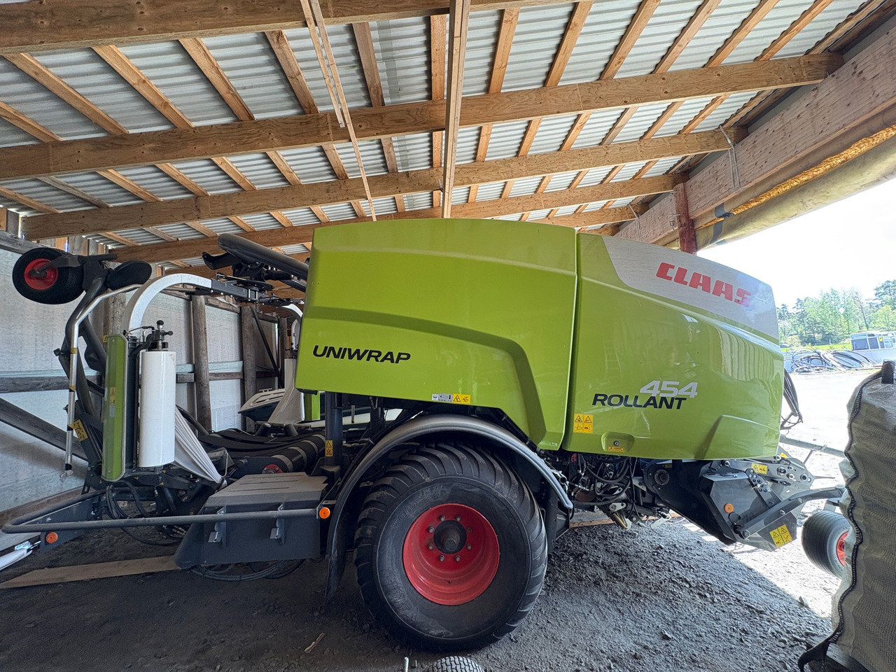 Claas Rollant 454 Uniwrap - Round baler: picture 1 Claas Rollant 454 Uniwrap - Round baler: picture 1