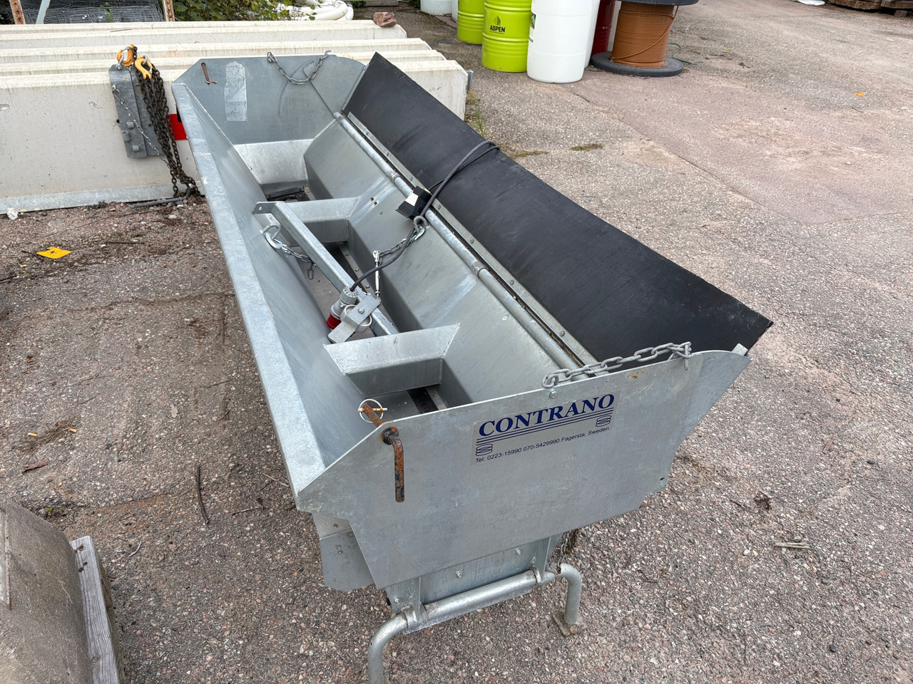 Contrano CH - Sand/ Salt spreader: picture 1 Contrano CH - Sand/ Salt spreader: picture 1