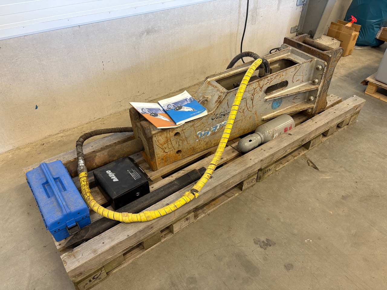 Daemo - Construction equipment: picture 1 Daemo - Construction equipment: picture 1