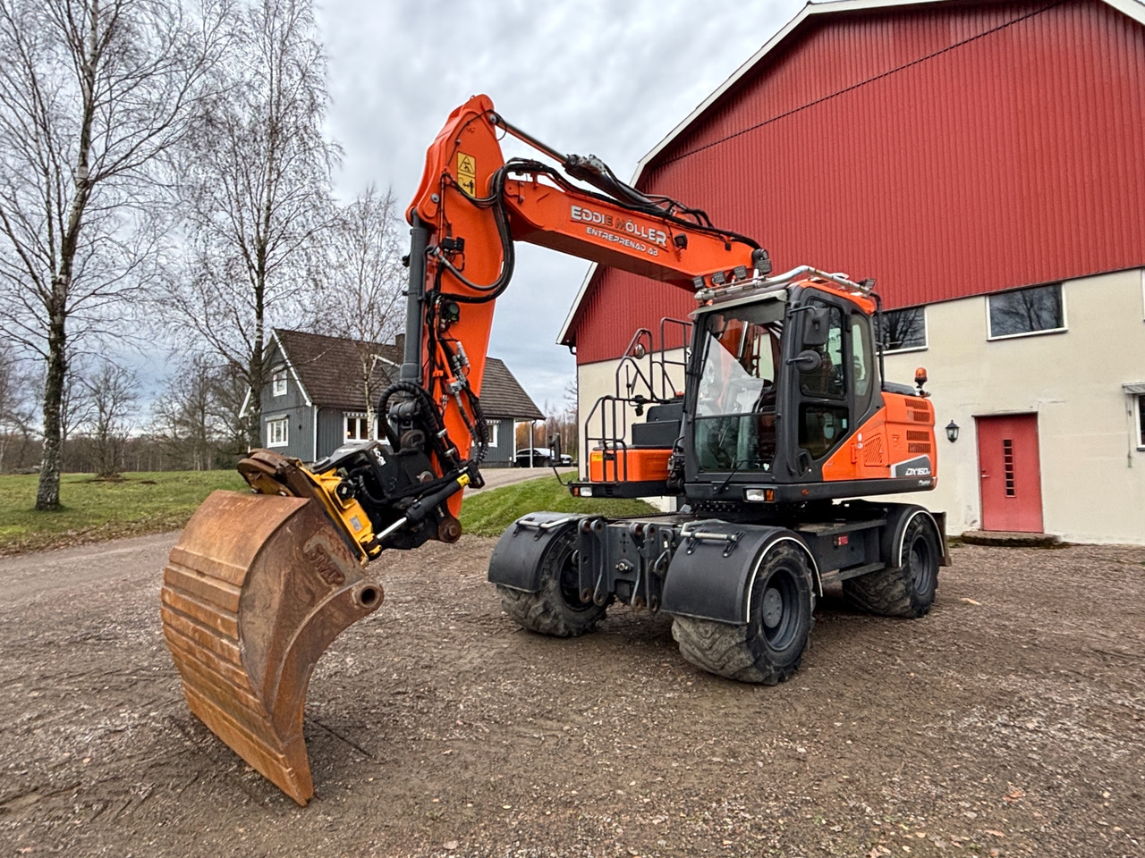 Doosan DX160W-5 - Excavator: picture 1 Doosan DX160W-5 - Excavator: picture 1