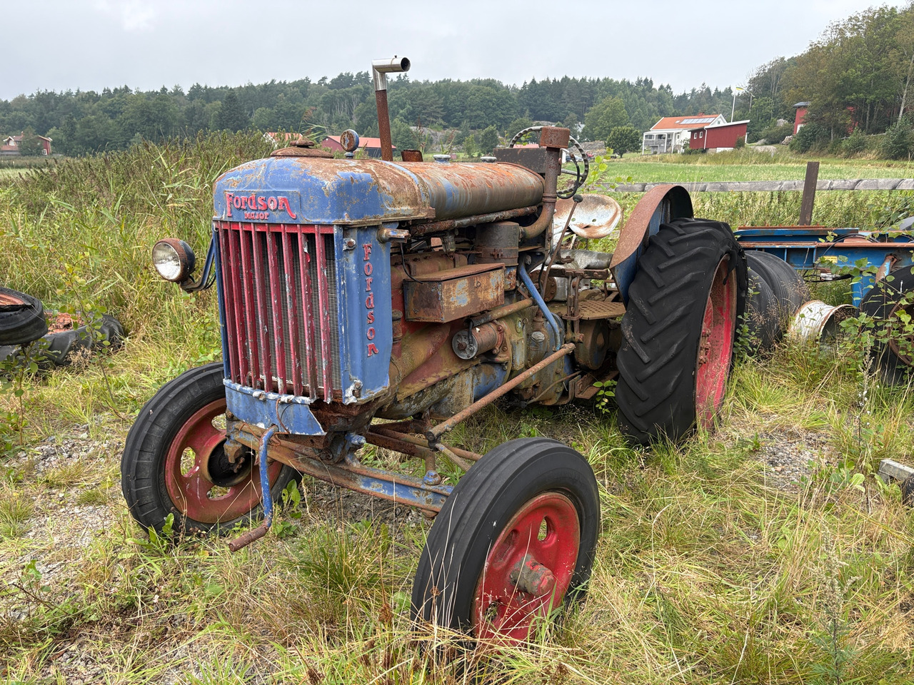 Fordson Major - Farm tractor: picture 1 Fordson Major - Farm tractor: picture 1