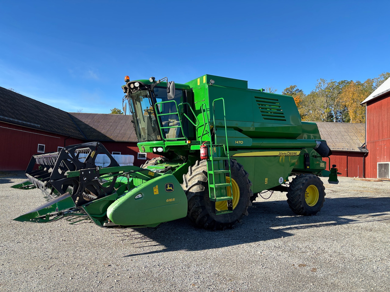 John Deere 1470 - Combine harvester: picture 1 John Deere 1470 - Combine harvester: picture 1