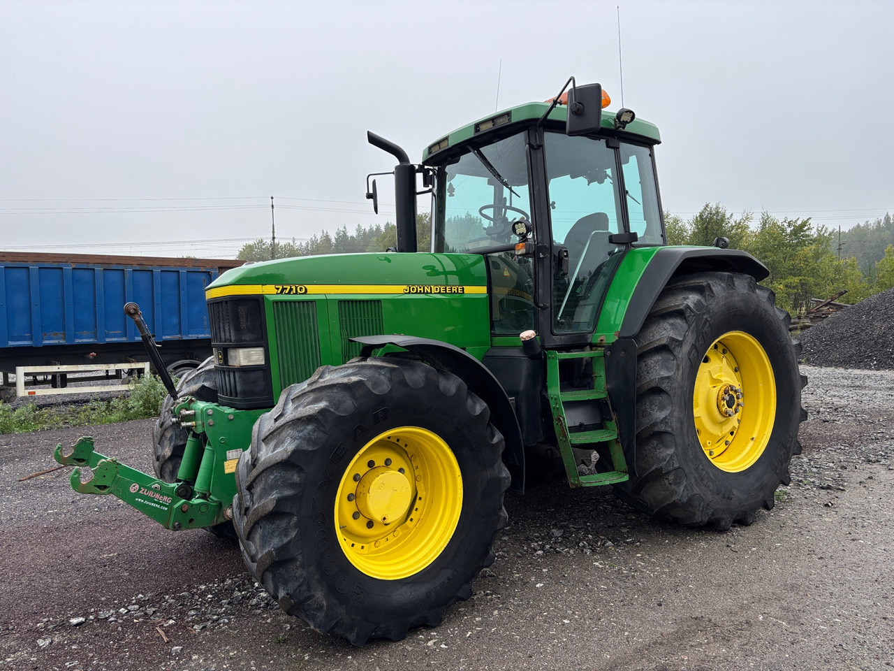 John Deere 7710 PowerQuad - Farm tractor: picture 1 John Deere 7710 PowerQuad - Farm tractor: picture 1