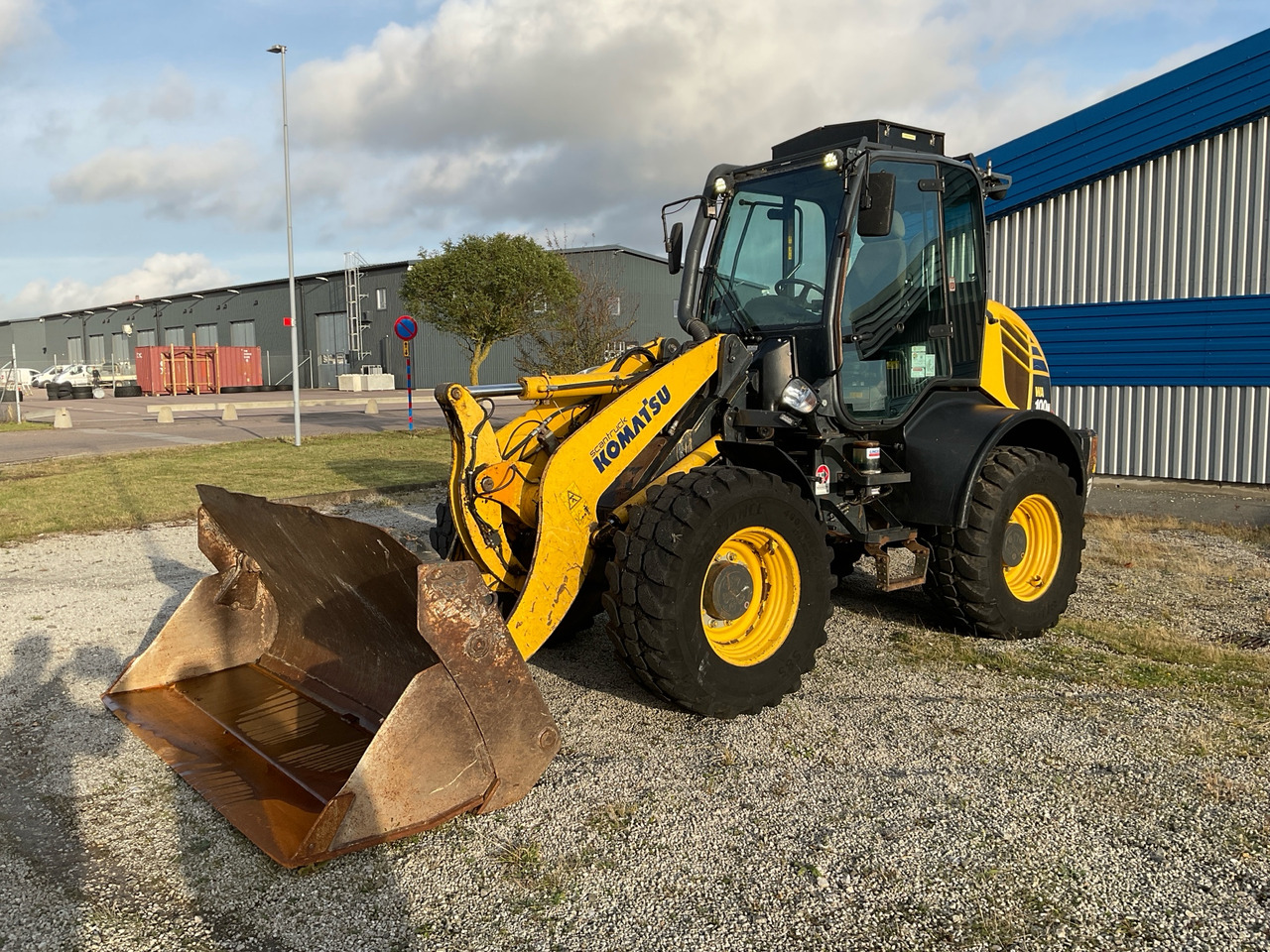 Komatsu WA100M-7 - Wheel loader: picture 1 Komatsu WA100M-7 - Wheel loader: picture 1