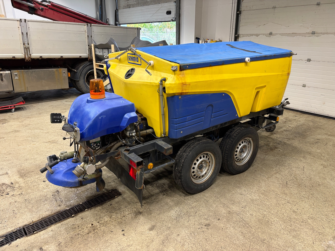 Schmidt Syntos B11L-21 - Sand/ Salt spreader: picture 1 Schmidt Syntos B11L-21 - Sand/ Salt spreader: picture 1