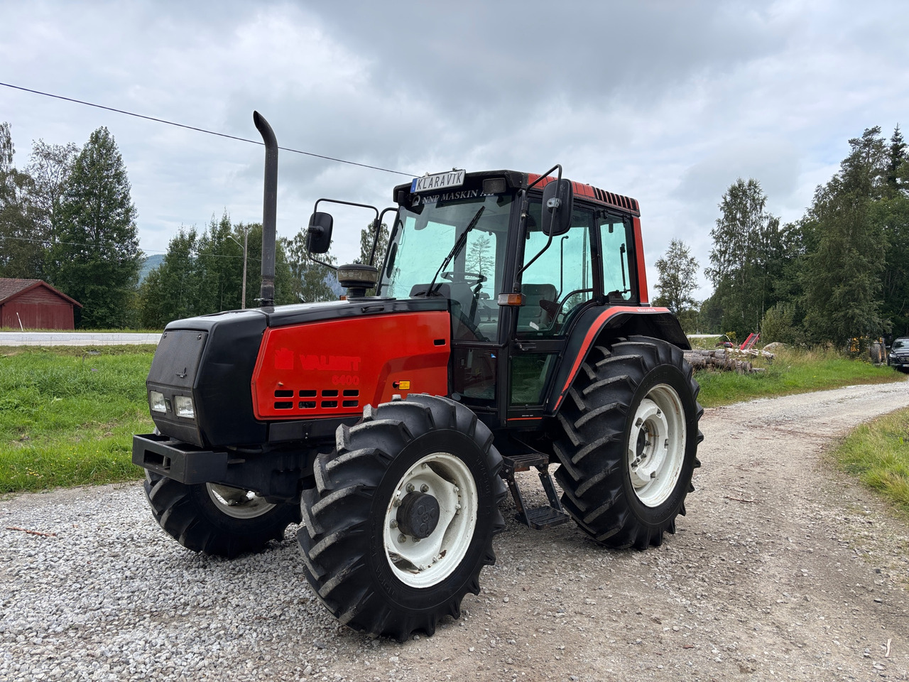 Valmet 6400 - Farm tractor: picture 1 Valmet 6400 - Farm tractor: picture 1