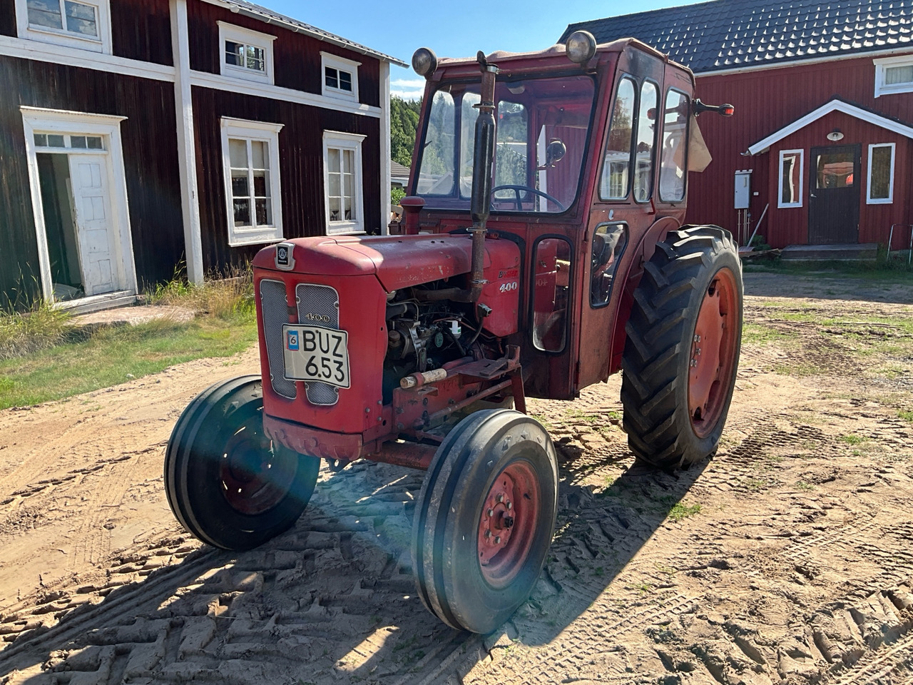 Volvo BM 400 - Farm tractor: picture 1 Volvo BM 400 - Farm tractor: picture 1