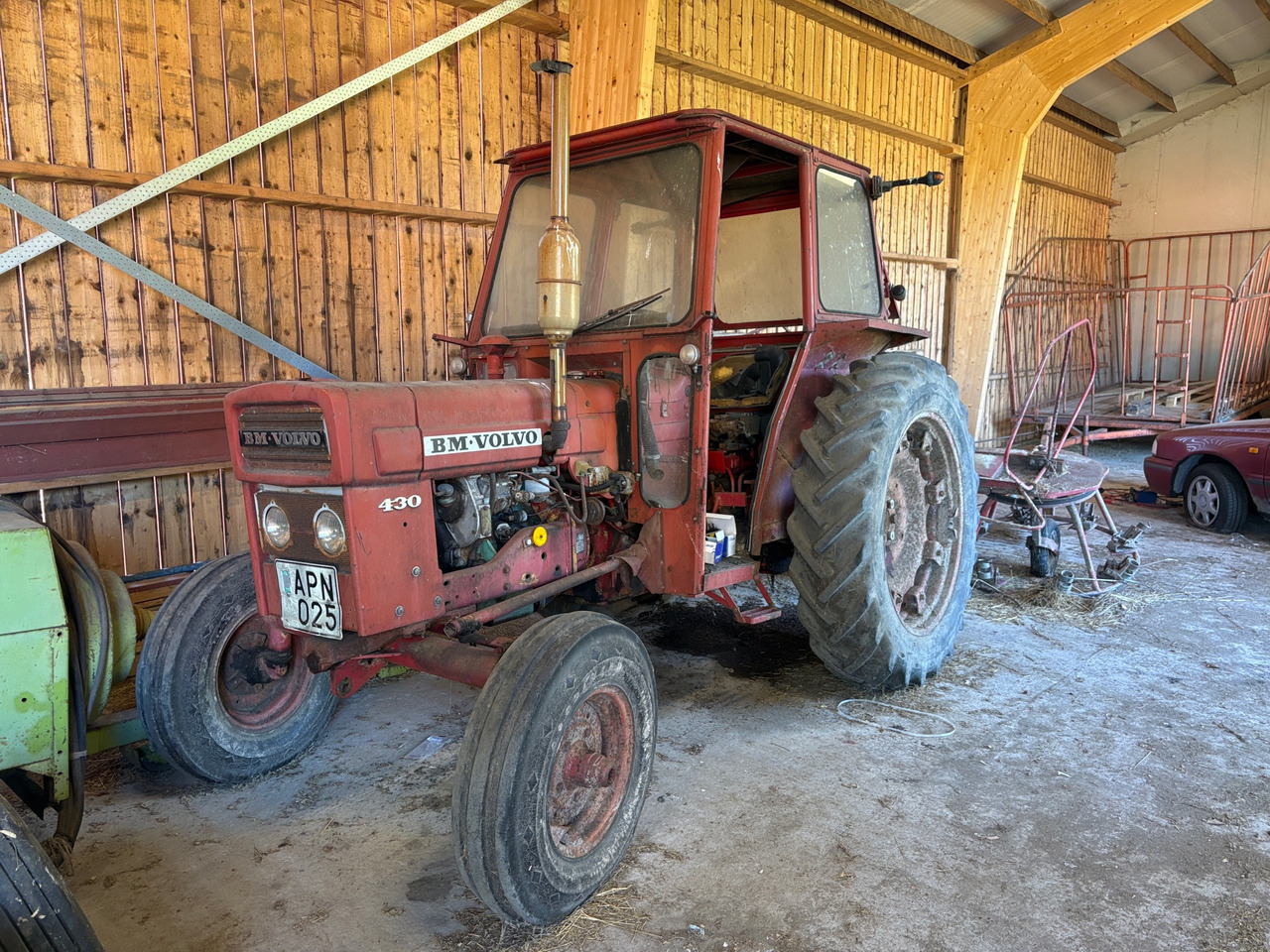 Volvo BM T 430 - Farm tractor: picture 1 Volvo BM T 430 - Farm tractor: picture 1