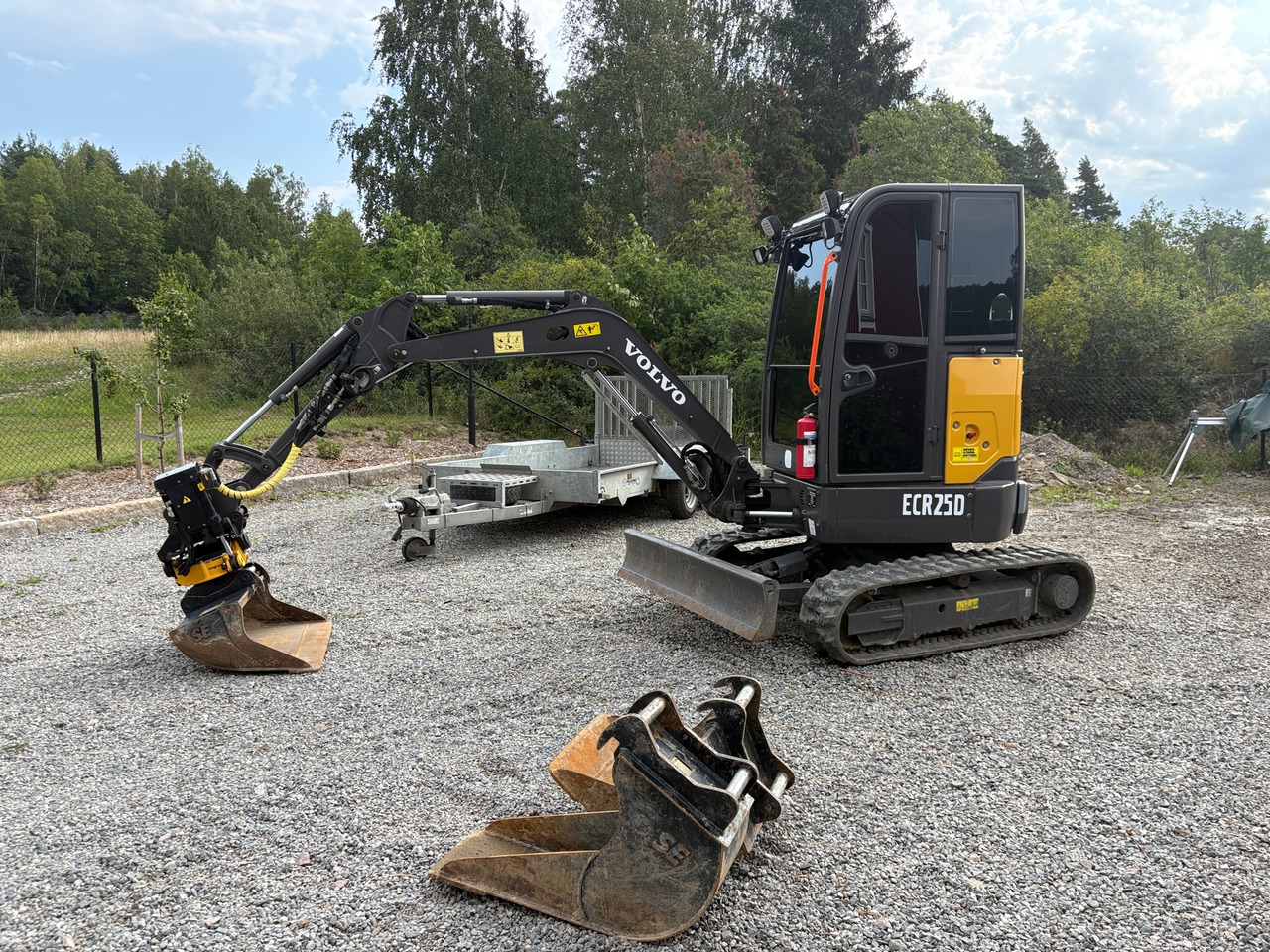 Volvo ECR25D - Excavator: picture 1 Volvo ECR25D - Excavator: picture 1