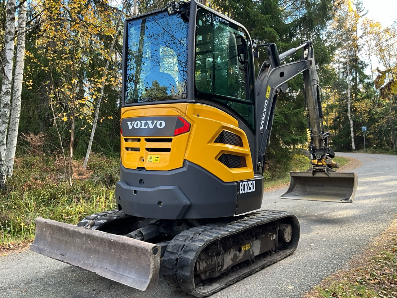 Volvo ECR25D - Excavator: picture 1 Volvo ECR25D - Excavator: picture 1