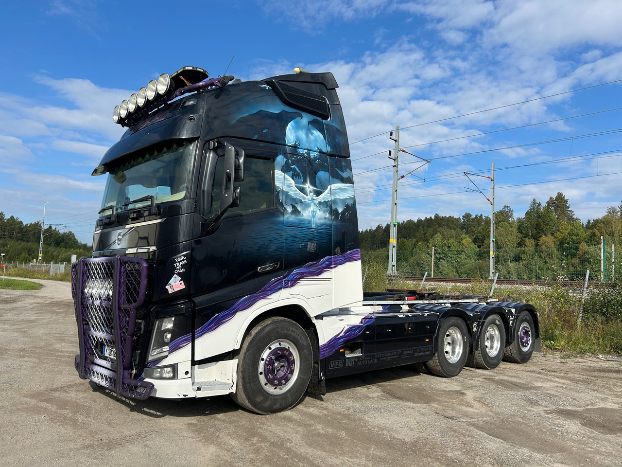 Volvo FH16 8X4 - Hook lift truck: picture 1 Volvo FH16 8X4 - Hook lift truck: picture 1