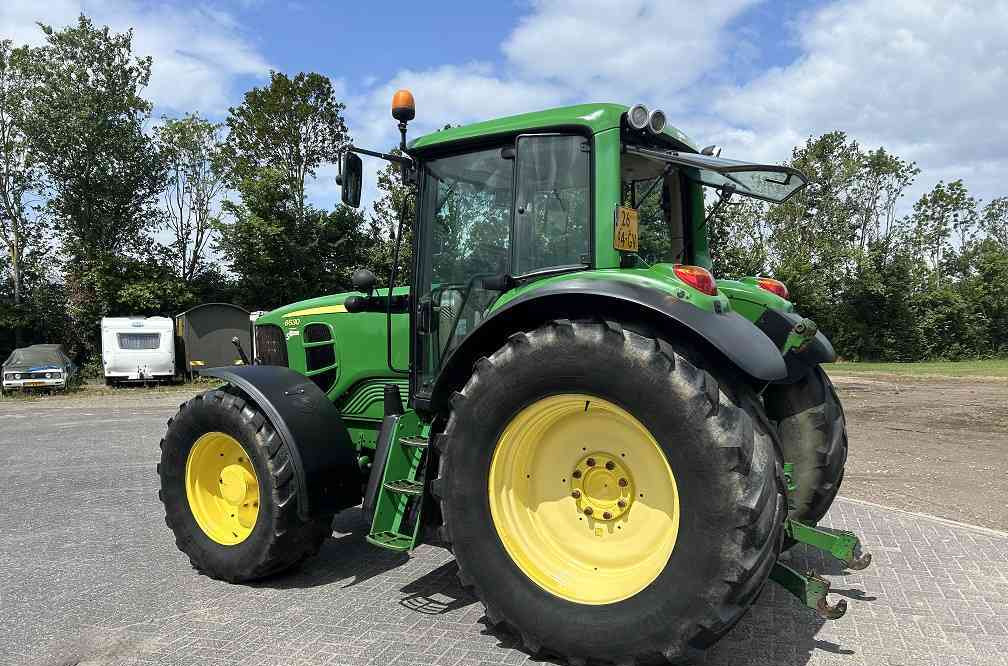John Deere 6630 premium, tls, powerquad - Farm tractor: picture 2 John Deere 6630 premium, tls, powerquad - Farm tractor: picture 2