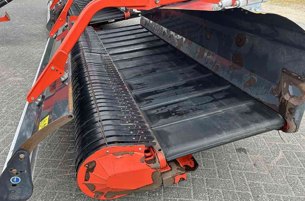 Kuhn Merge Maxx 950 bandhark - Tedder/ Rake: picture 5 Kuhn Merge Maxx 950 bandhark - Tedder/ Rake: picture 5