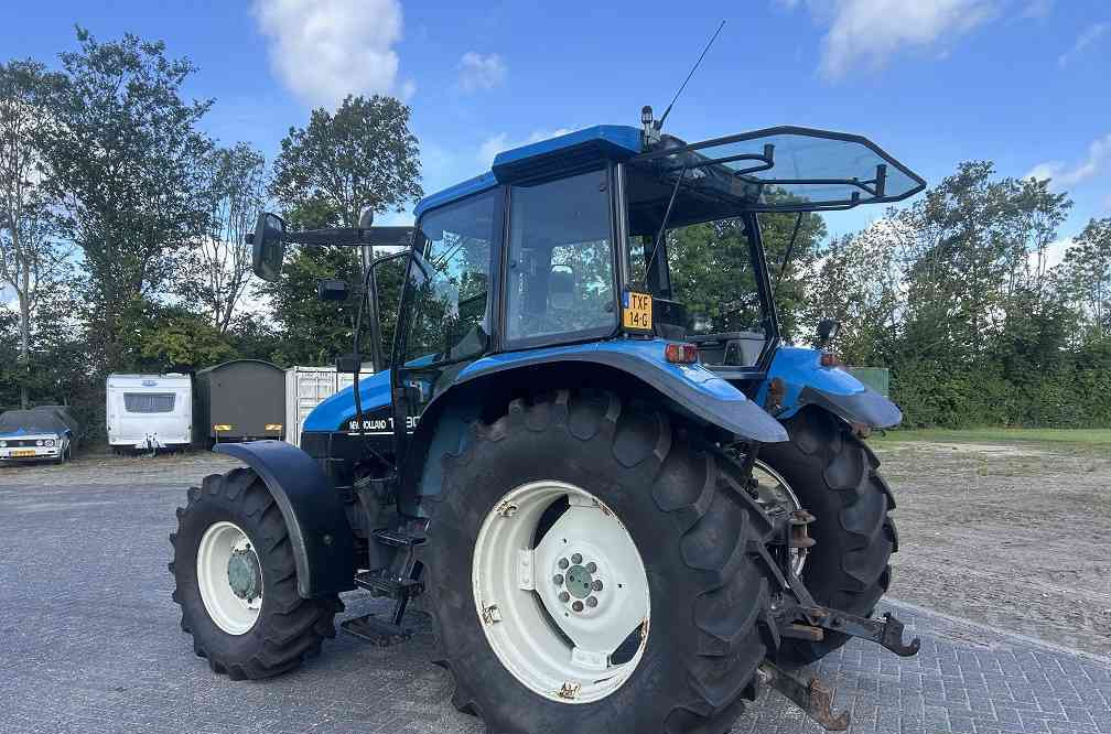 New Holland ts 90 sle - Farm tractor: picture 2 New Holland ts 90 sle - Farm tractor: picture 2