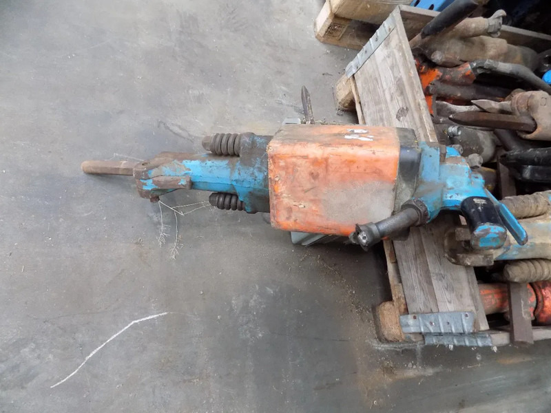 Atlas-Copco luchthamer breekhamer-luchthamer - Air compressor: picture 4 Atlas-Copco luchthamer breekhamer-luchthamer - Air compressor: picture 4