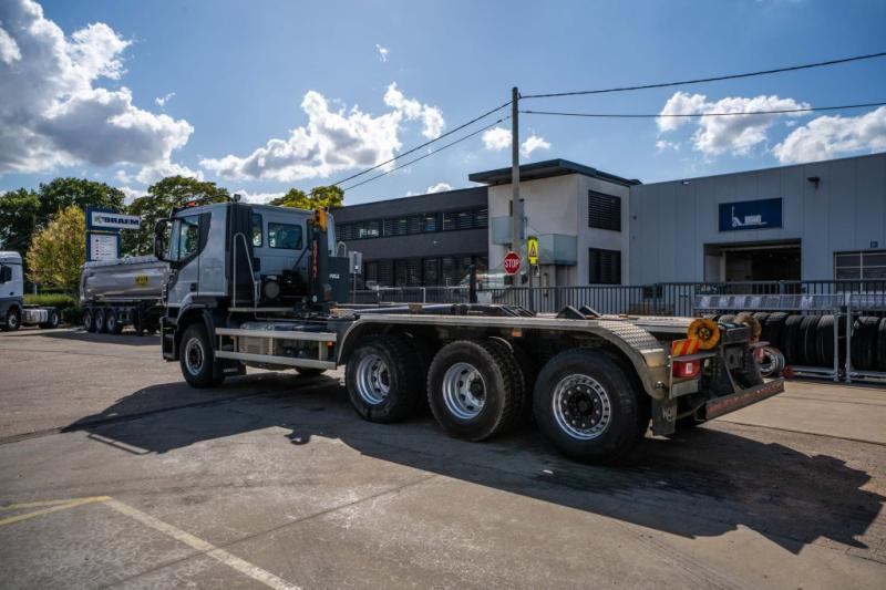 Iveco X-WAY 460 - Hook lift truck: picture 5 Iveco X-WAY 460 - Hook lift truck: picture 5