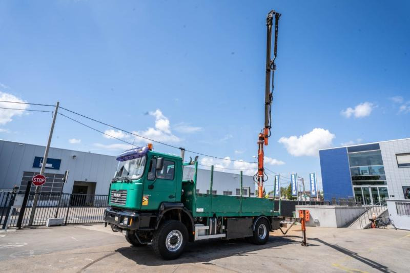 MAN FE 310A-4X4+ATLAS 105.1 A3 - Dropside/ Flatbed truck, Crane truck: picture 1 MAN FE 310A-4X4+ATLAS 105.1 A3 - Dropside/ Flatbed truck, Crane truck: picture 1