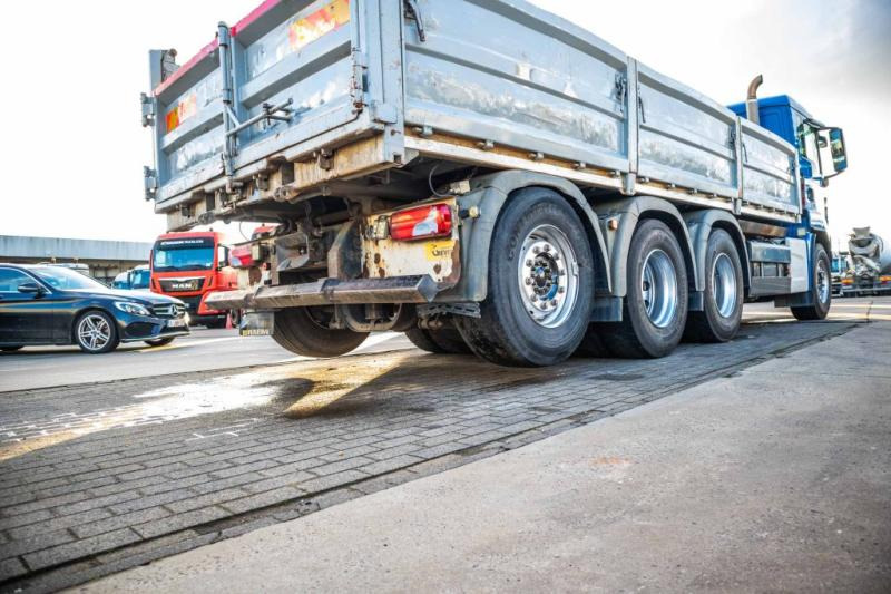 MAN TGS 35.440 BL 8x4-4 leasing MAN TGS 35.440 BL 8x4-4: picture 10 MAN TGS 35.440 BL 8x4-4 leasing MAN TGS 35.440 BL 8x4-4: picture 10