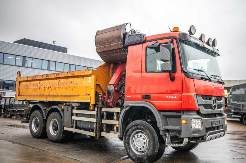 Mercedes ACTROS 3344 AK - HMF1643 Z2 - Tipper, Crane truck: picture 3 Mercedes ACTROS 3344 AK - HMF1643 Z2 - Tipper, Crane truck: picture 3
