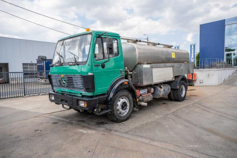Mercedes SK 1831 L - WATER/EAU-11.500 L/3 Comp. - Tank truck: picture 1 Mercedes SK 1831 L - WATER/EAU-11.500 L/3 Comp. - Tank truck: picture 1