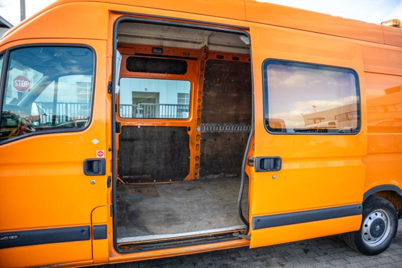 Renault MASTER 2.5 DCI - Panel van: picture 5 Renault MASTER 2.5 DCI - Panel van: picture 5