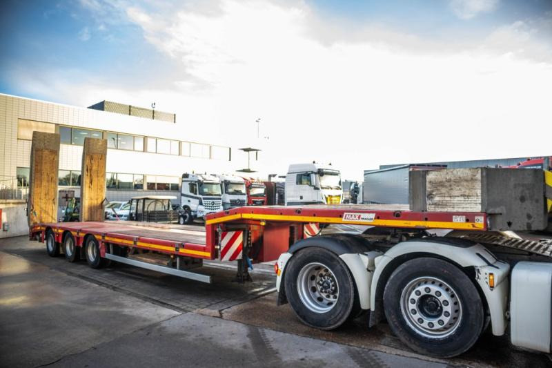 Faymonville MAXTRAILER- F-S43-1AAF- 49500 KG - Semi-trailer: picture 2 Faymonville MAXTRAILER- F-S43-1AAF- 49500 KG - Semi-trailer: picture 2