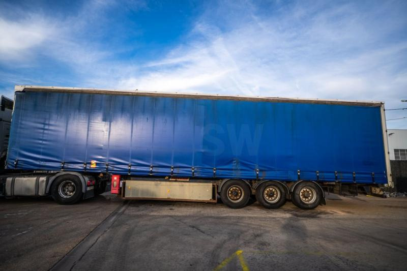Fruehauf BACHE OPLEGGER - Semi-trailer: picture 2 Fruehauf BACHE OPLEGGER - Semi-trailer: picture 2
