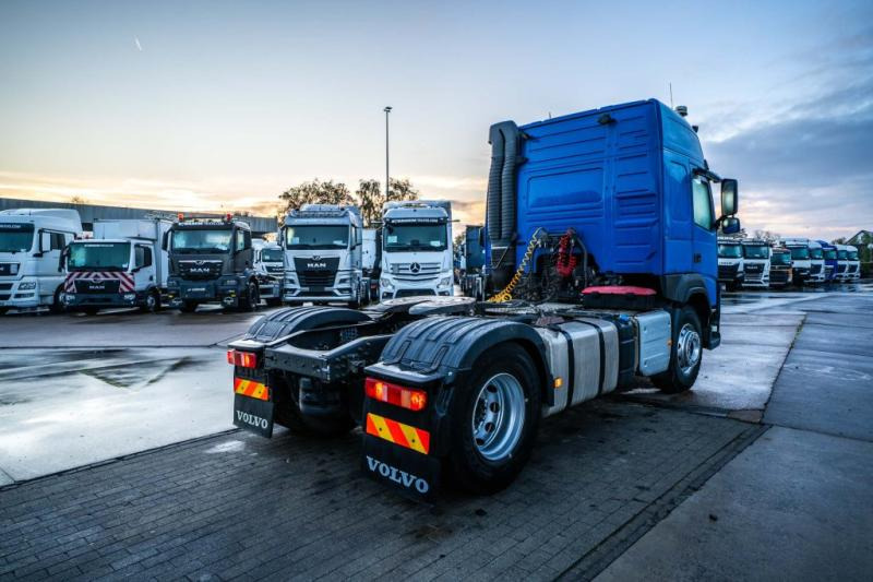 Volvo FM 420 +KIPHYDR. - Tractor unit: picture 4 Volvo FM 420 +KIPHYDR. - Tractor unit: picture 4