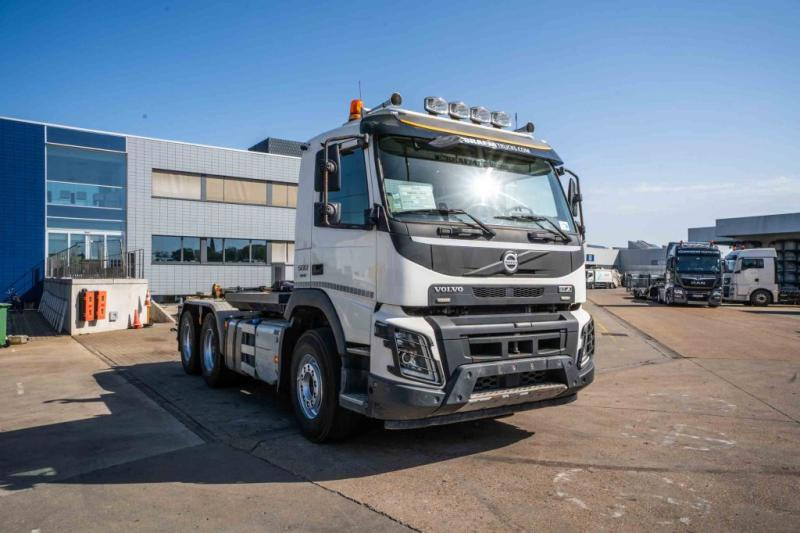 Volvo FMX 500 - HIAB XR21S (+tractor) - Hook lift truck: picture 2 Volvo FMX 500 - HIAB XR21S (+tractor) - Hook lift truck: picture 2