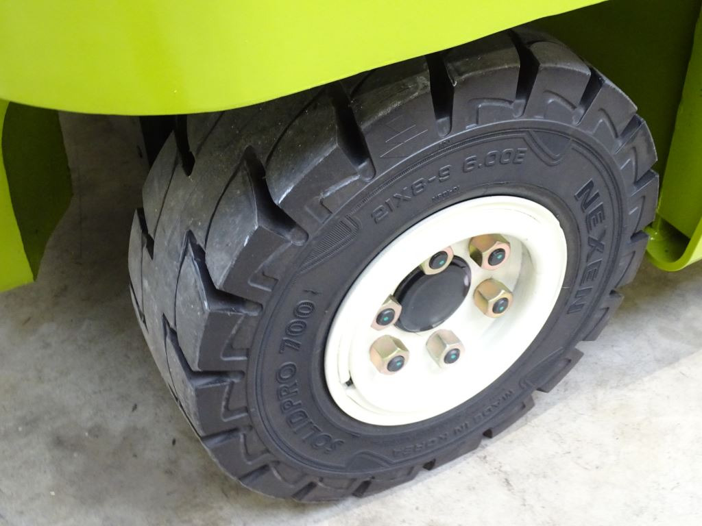 Electric forklift Clark GEX50: picture 8