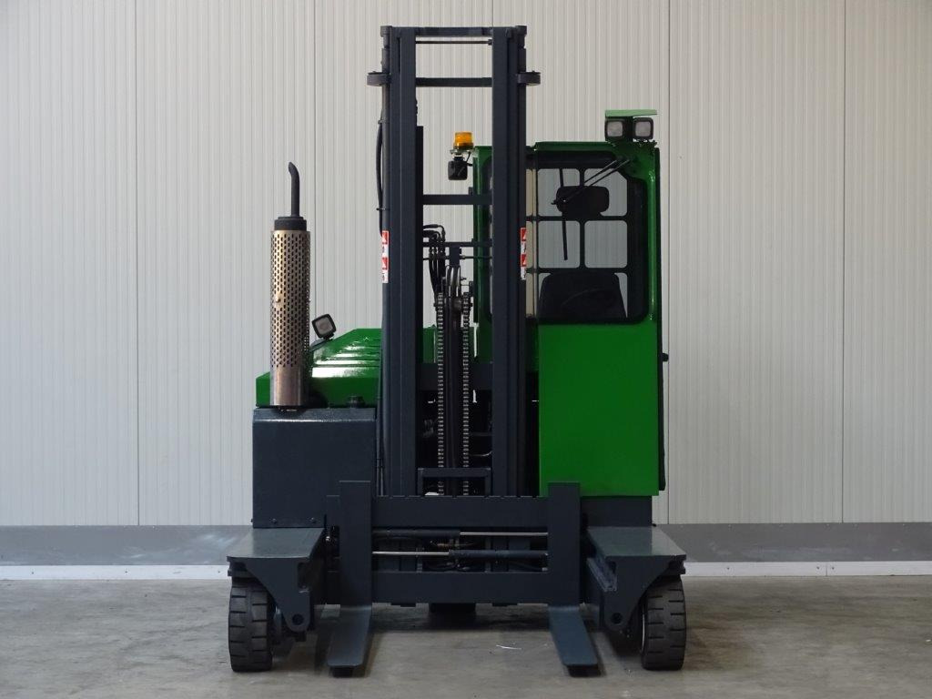 Combilift C3000 - 4-way reach truck: picture 3 Combilift C3000 - 4-way reach truck: picture 3