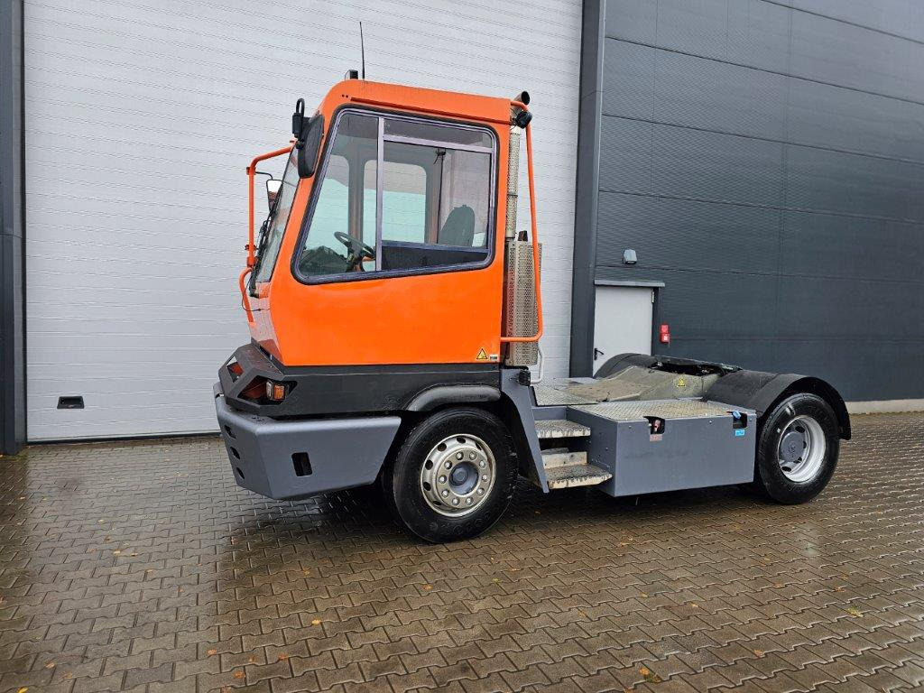 Terberg YT182 - Terminal tractor: picture 1 Terberg YT182 - Terminal tractor: picture 1
