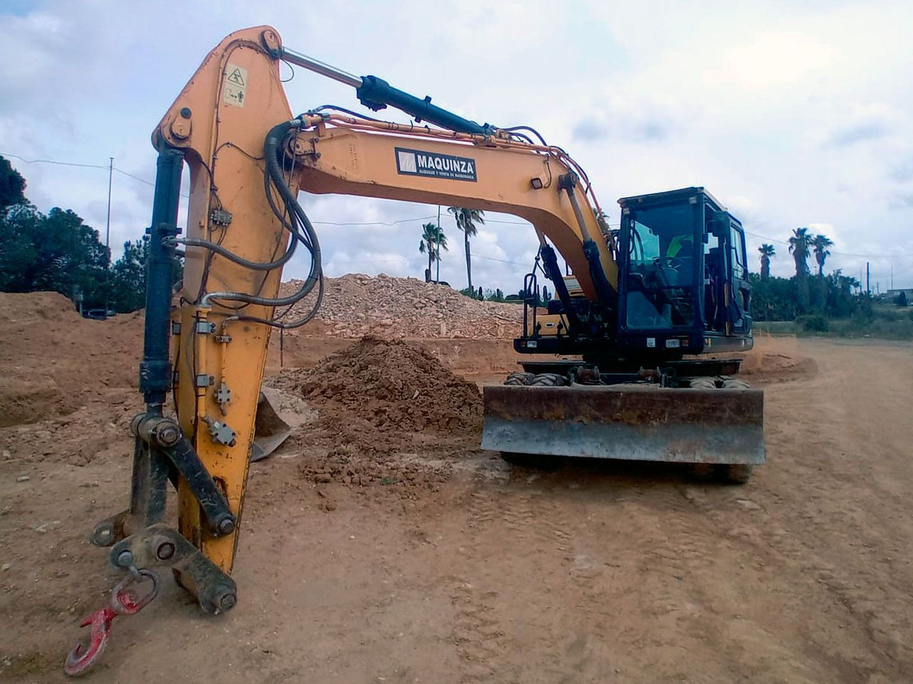 HYUNDAI HW180 - Wheel excavator: picture 1 HYUNDAI HW180 - Wheel excavator: picture 1