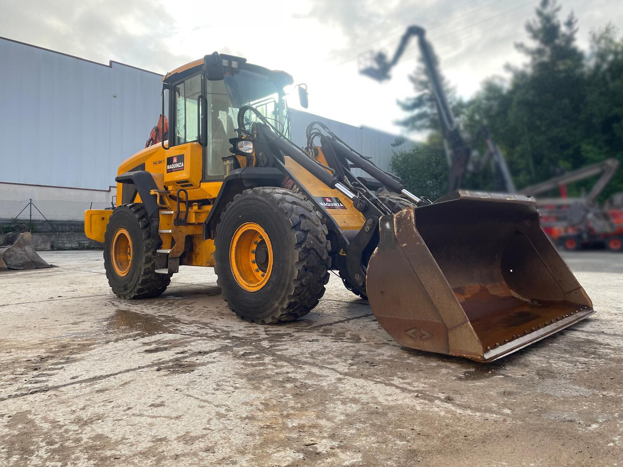 JCB 427 HT S5 - Wheel loader: picture 3 JCB 427 HT S5 - Wheel loader: picture 3