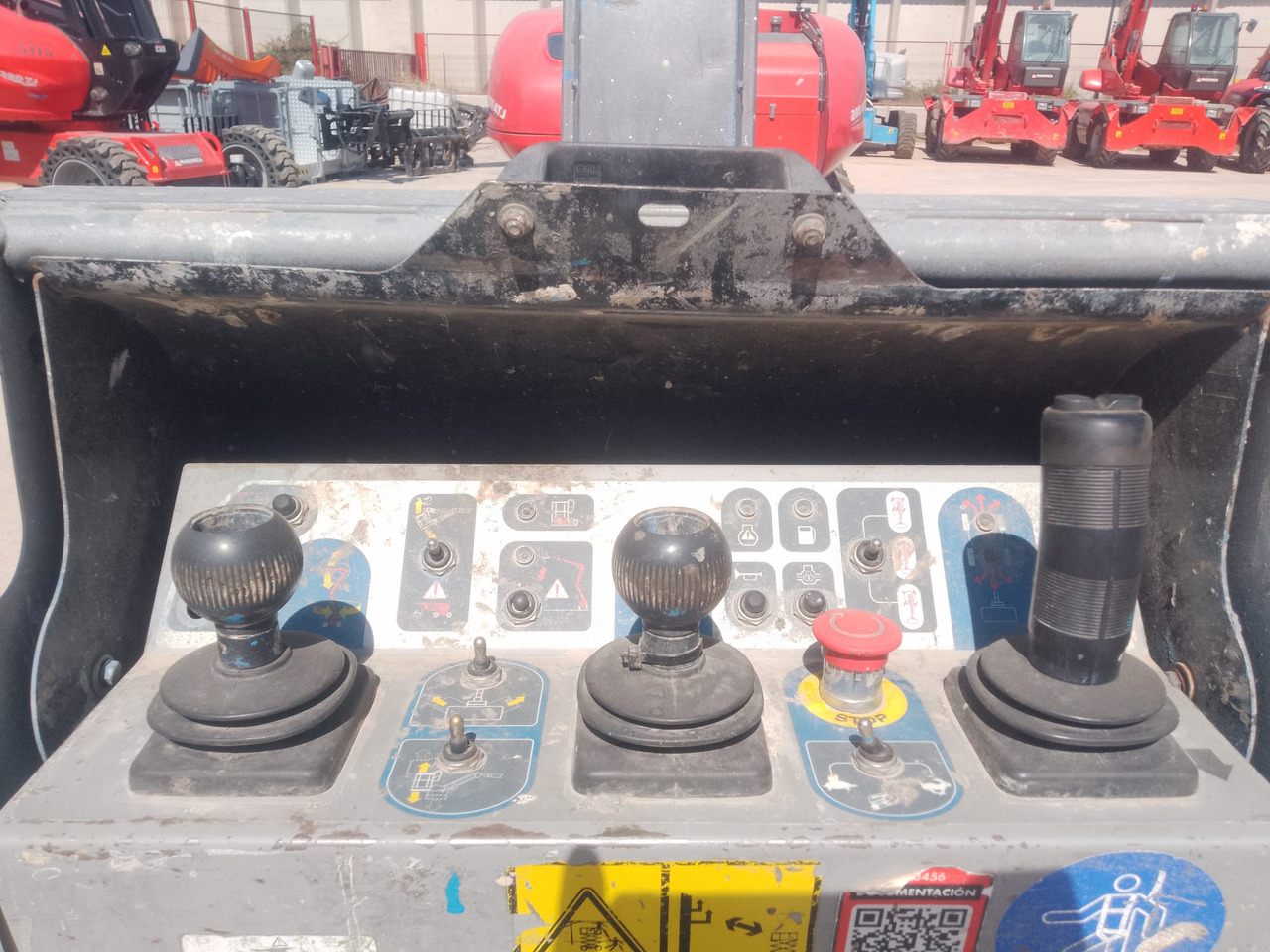 MANITOU 200ATJ leasing MANITOU 200ATJ: picture 10 MANITOU 200ATJ leasing MANITOU 200ATJ: picture 10