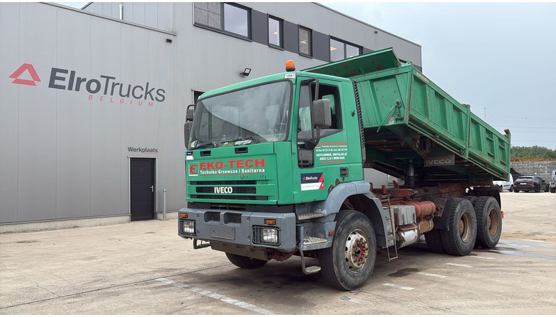 Iveco Eurotrakker 260 E 34 (POMPE MANUELLE / MANUAL PUMP / BOITE MANUELLE / LAMES / GRAND PONT / STEEL SUSP.) - Tipper: picture 1 Iveco Eurotrakker 260 E 34 (POMPE MANUELLE / MANUAL PUMP / BOITE MANUELLE / LAMES / GRAND PONT / STEEL SUSP.) - Tipper: picture 1