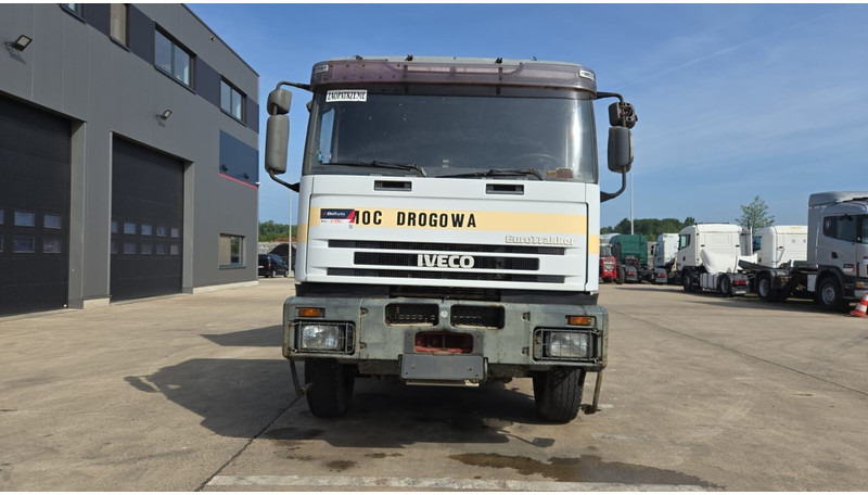 Iveco Eurotrakker 260 E 37 (POMPE MANUELLE / MANUAL PUMP / BOITE MANUELLE / GRAND PONT / LAMES) - Tipper: picture 2 Iveco Eurotrakker 260 E 37 (POMPE MANUELLE / MANUAL PUMP / BOITE MANUELLE / GRAND PONT / LAMES) - Tipper: picture 2