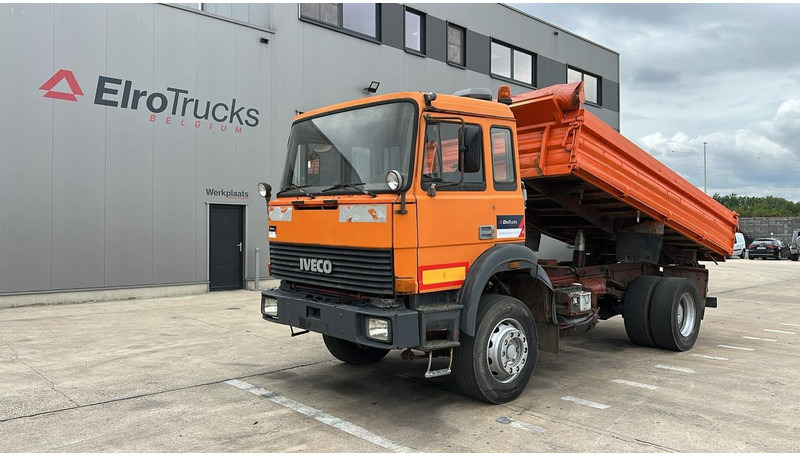 Iveco Magirus 170 - 23 (BOITE ZF / POMPE MANUELLE / V8 / LAMES / GRAND PONT) - Tipper: picture 1 Iveco Magirus 170 - 23 (BOITE ZF / POMPE MANUELLE / V8 / LAMES / GRAND PONT) - Tipper: picture 1