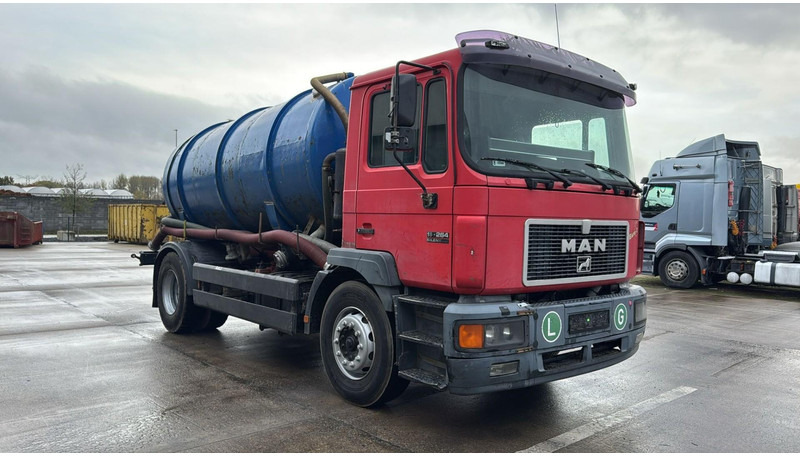 MAN 18.264 F2000 (11000L / EURO 2 / MANUAL GEARBOX / 6 CYLINDER) - Vacuum truck: picture 3 MAN 18.264 F2000 (11000L / EURO 2 / MANUAL GEARBOX / 6 CYLINDER) - Vacuum truck: picture 3