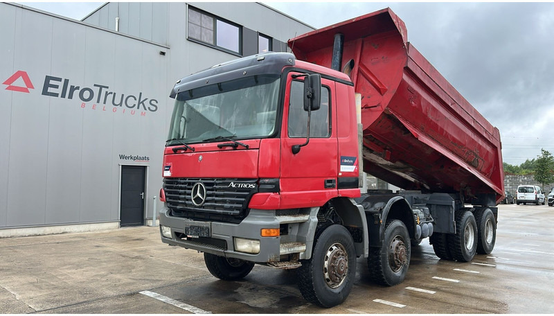 Mercedes-Benz Actros 4143 (BOITE MANUELLE / 8X8 / MANUAL GEARBOX / LAMES / GRAND PONT / BIG AXLE) - Tipper: picture 1 Mercedes-Benz Actros 4143 (BOITE MANUELLE / 8X8 / MANUAL GEARBOX / LAMES / GRAND PONT / BIG AXLE) - Tipper: picture 1